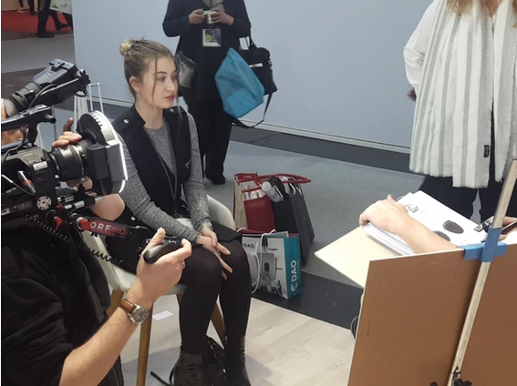 Filmaufnahmen mit Protagonisten und Kameramann