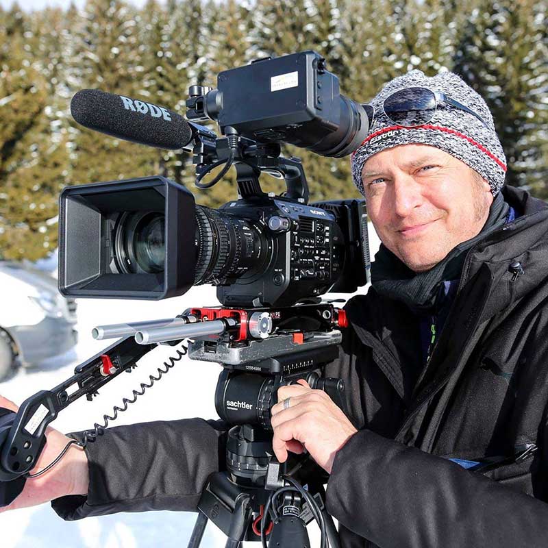 André Schmitt Inhaber PIXELFLOW TV & FILMPRODUKTION Autor, Redakteur, Kameramann, Cutter